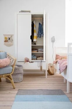 Winkel Voor Kinderwagens En Accessoires -Winkel Voor Kinderwagens En Accessoires 2deurskast