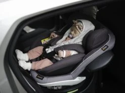 BeSafe IZi Transfer -Winkel Voor Kinderwagens En Accessoires besafe izi transfer light grey 3