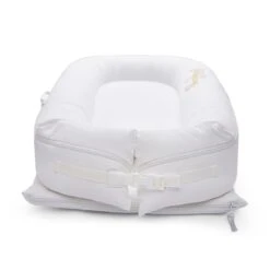 DockAtot Deluxe+ Nestje Pristine White -Winkel Voor Kinderwagens En Accessoires dockatot deluxe nestje pristine white 3